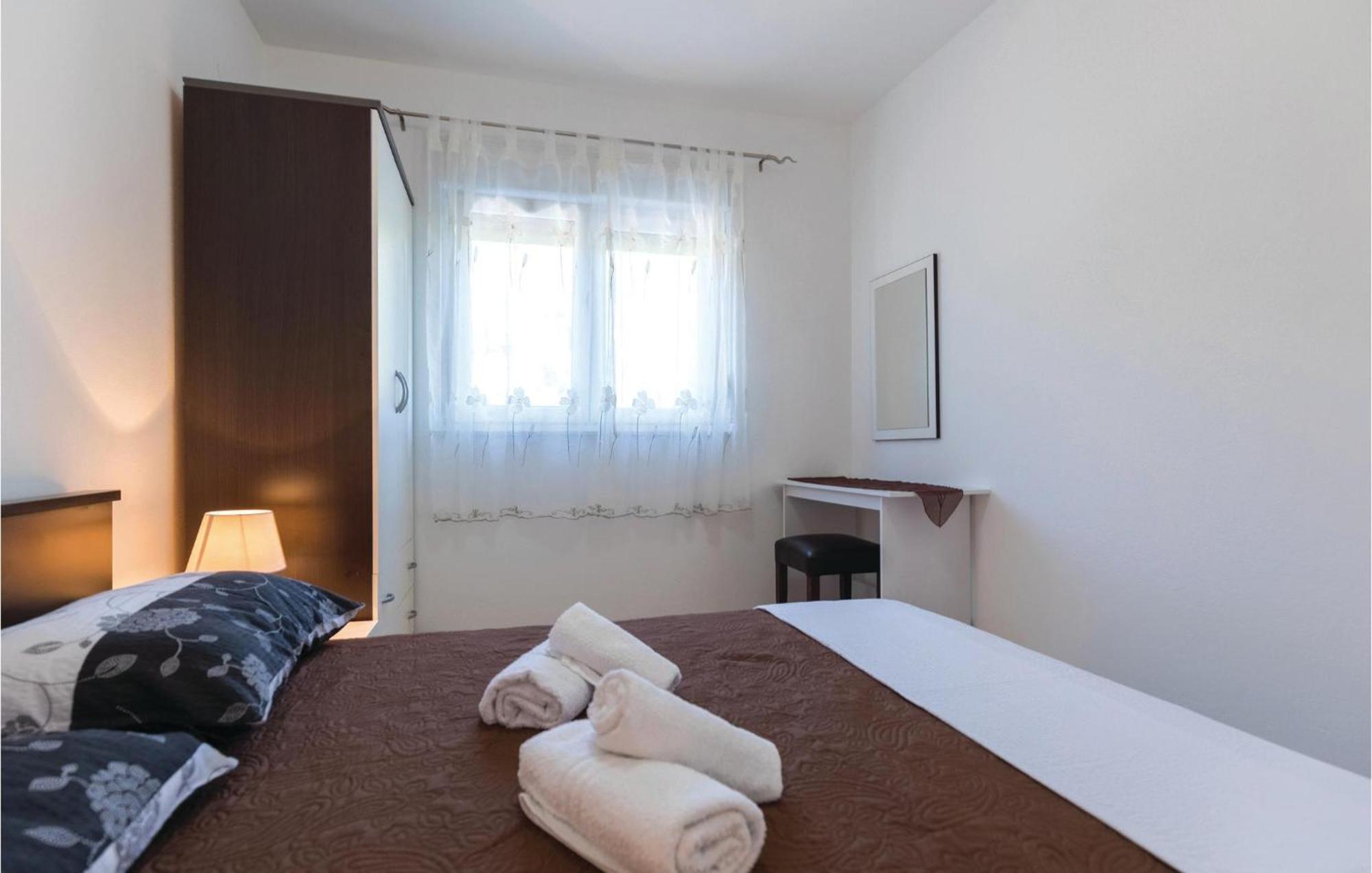 1 Bedroom Cozy Apartment In Klek Zewnętrze zdjęcie